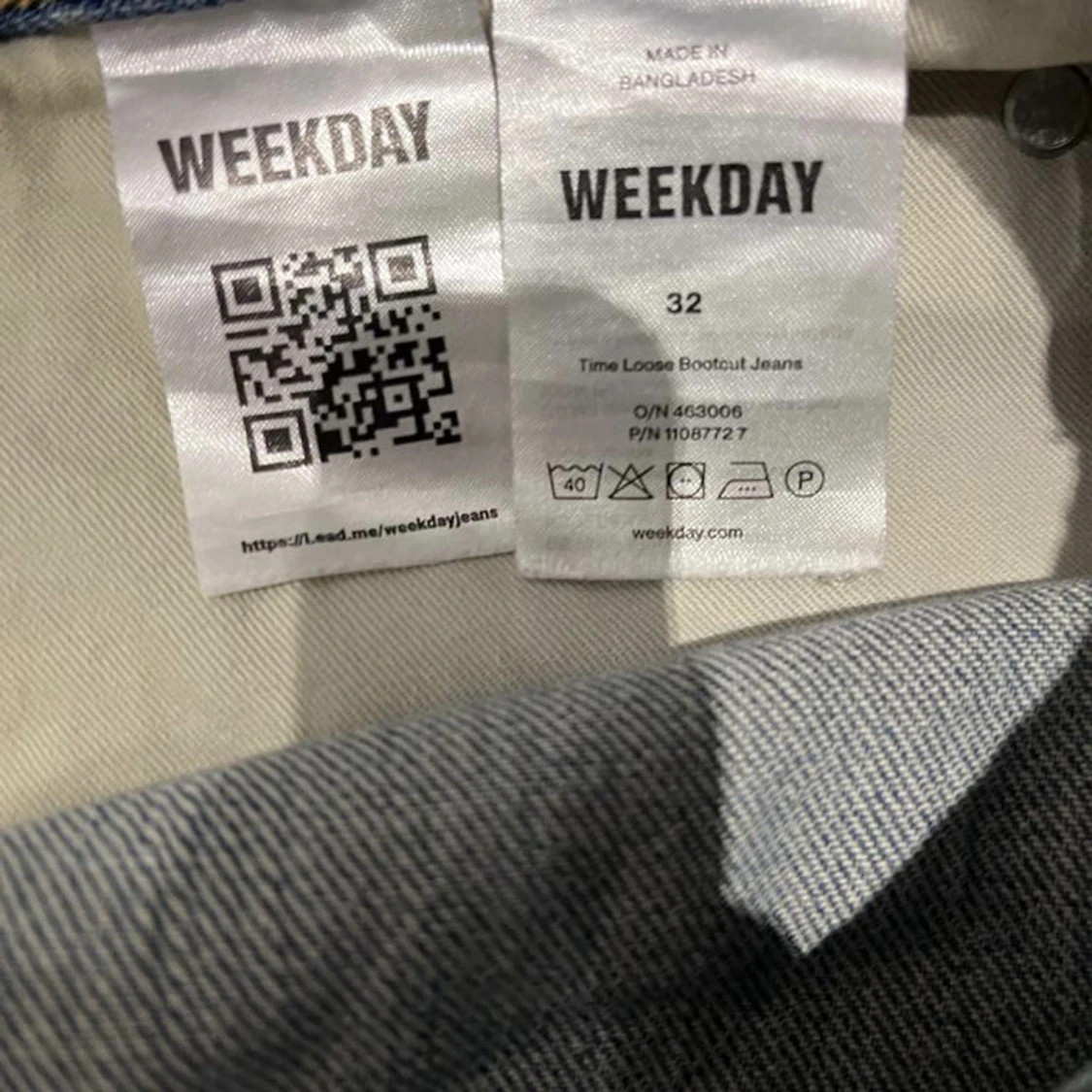 Weekday Loose Bootcut Jeans - 91