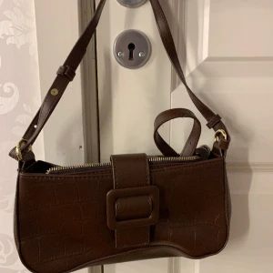 Väska - Fin väska i bra skick, oanvänd🤎