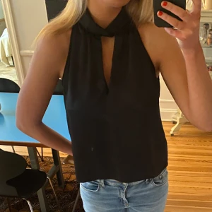 Svart topp  - Svart topp från zara 💓 