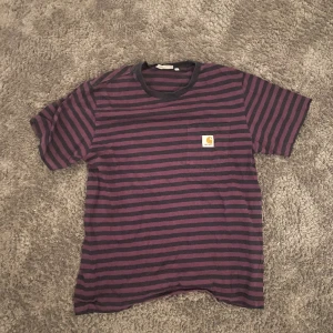 Carhartt tee - Cool tisha