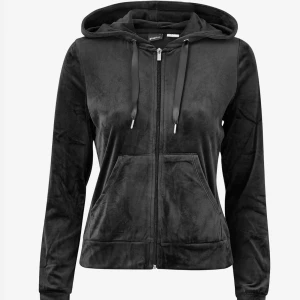 Gina Tricot Velour Hoodie - Huvtröja Cecilia Velour Hoodie i svart. Använd max 2 gnr.