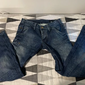  vintage Jack&Jones jesns - Säljer mina baggy jack&jones jeans, Skitsnygga men passar inte mig längre Läs bio innan köp! Pris kan diskuteras  