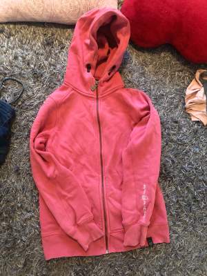 sail racing zip hoodie i rosa, nästan aldrig använd 