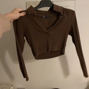 Ribbad tröja  - Bra skick men kommer tyvärr inte till användning 🤍⭐️🌟