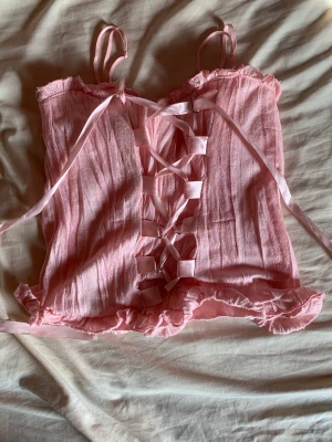 corsett topp - Söt korsett liknande topp.