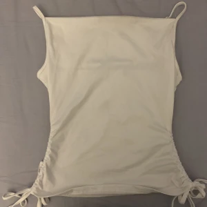 Vitt scrunch linne - Vitt linne med detaljer 