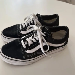 Vans skor - bra skick 
