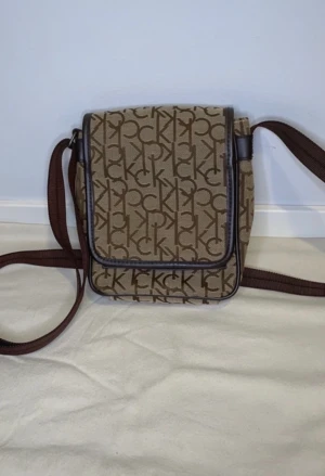 Calvin Klein Axelväska  - Unisex, axelväska, Calvin Klein CK