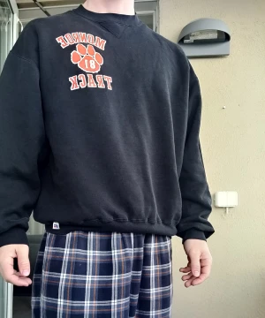 Russel tröja - Storlek XL sitter som M/L  Cool passform 