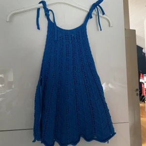 Blå söt zara topp🥰 - Aldrig kommit till användning, men så fin🥰