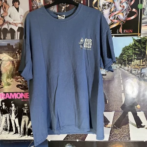 Vintage T-shirt  - Perfekt för alla golfälskare! Dm vid frågor och mått:)
