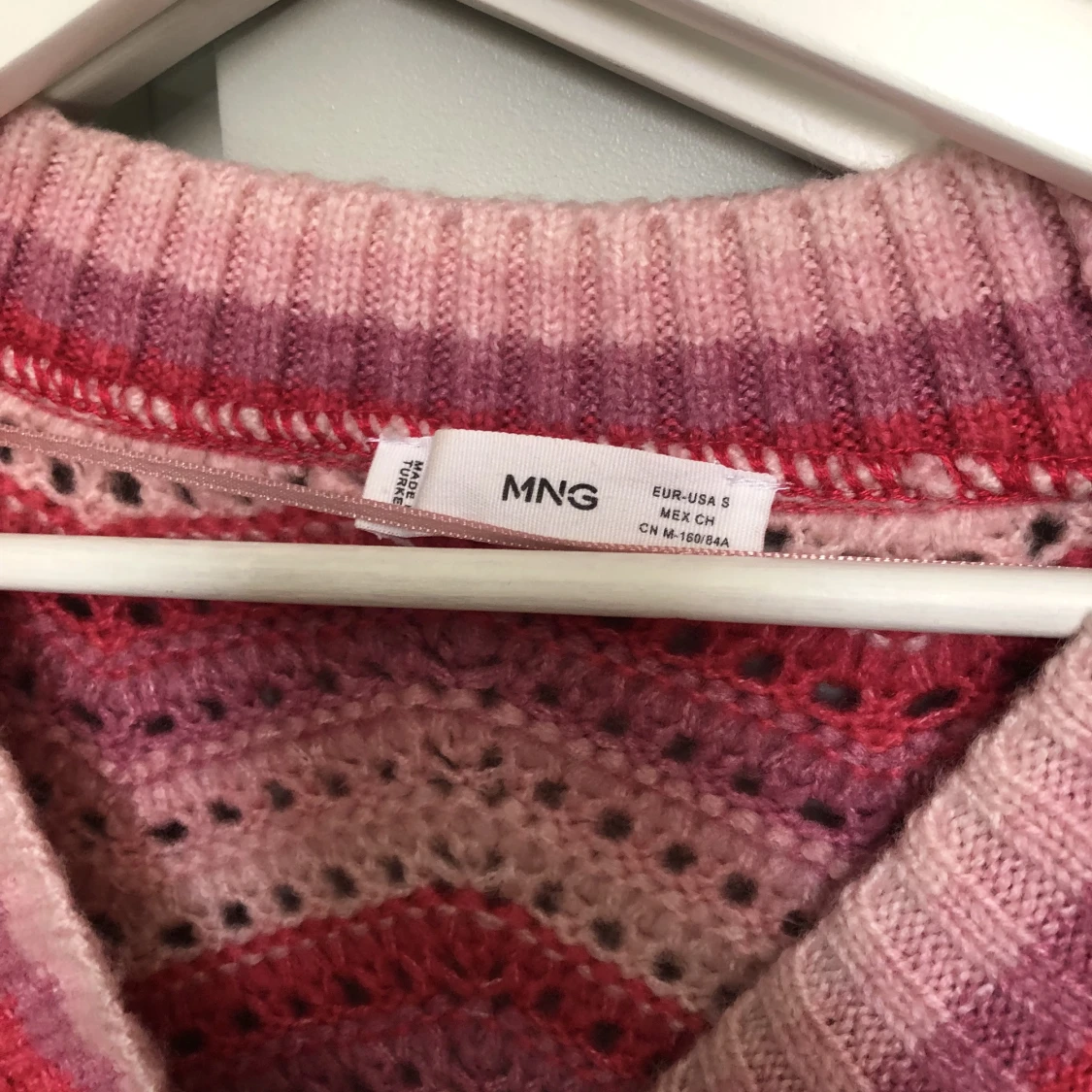 Rosa randig kofta - 90