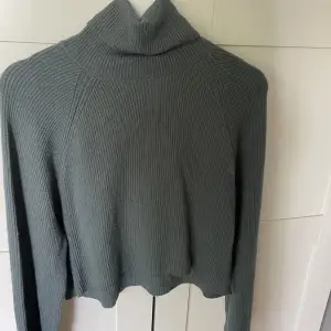 Super fin stickad tröja från bikbok i storlek xs/s!!💕💕
