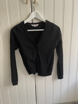 Svart kofta - Svart kofta från hm💕
