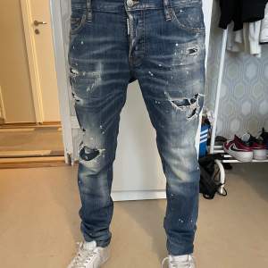 Säljer min äkta dsq2 jeans, knappt använd samma kvalite som ny. Pris går att diskuteras vid snabb affär 