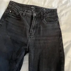 Svart-gråa  jeans 
