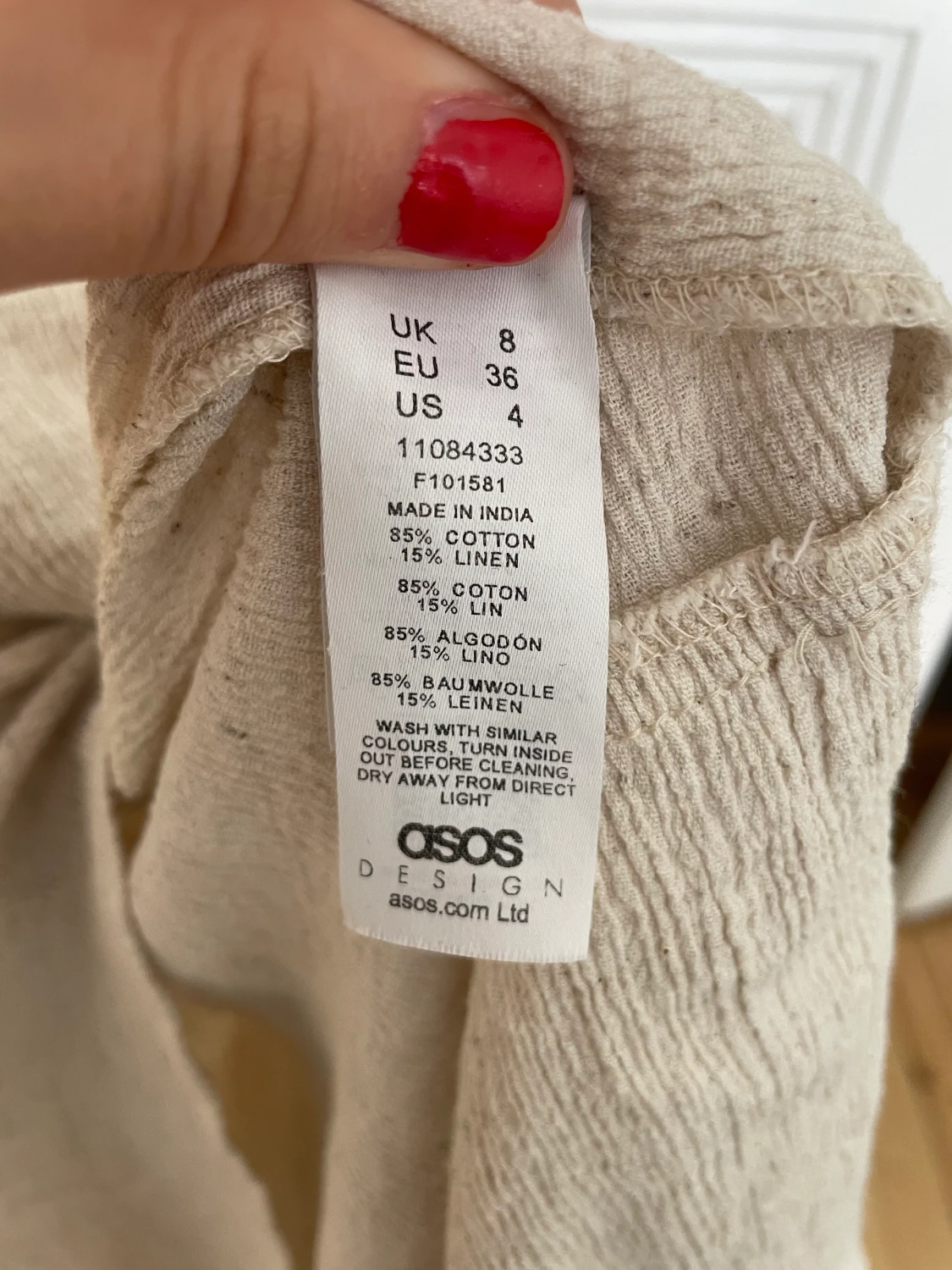 Klänning med volang  - 91