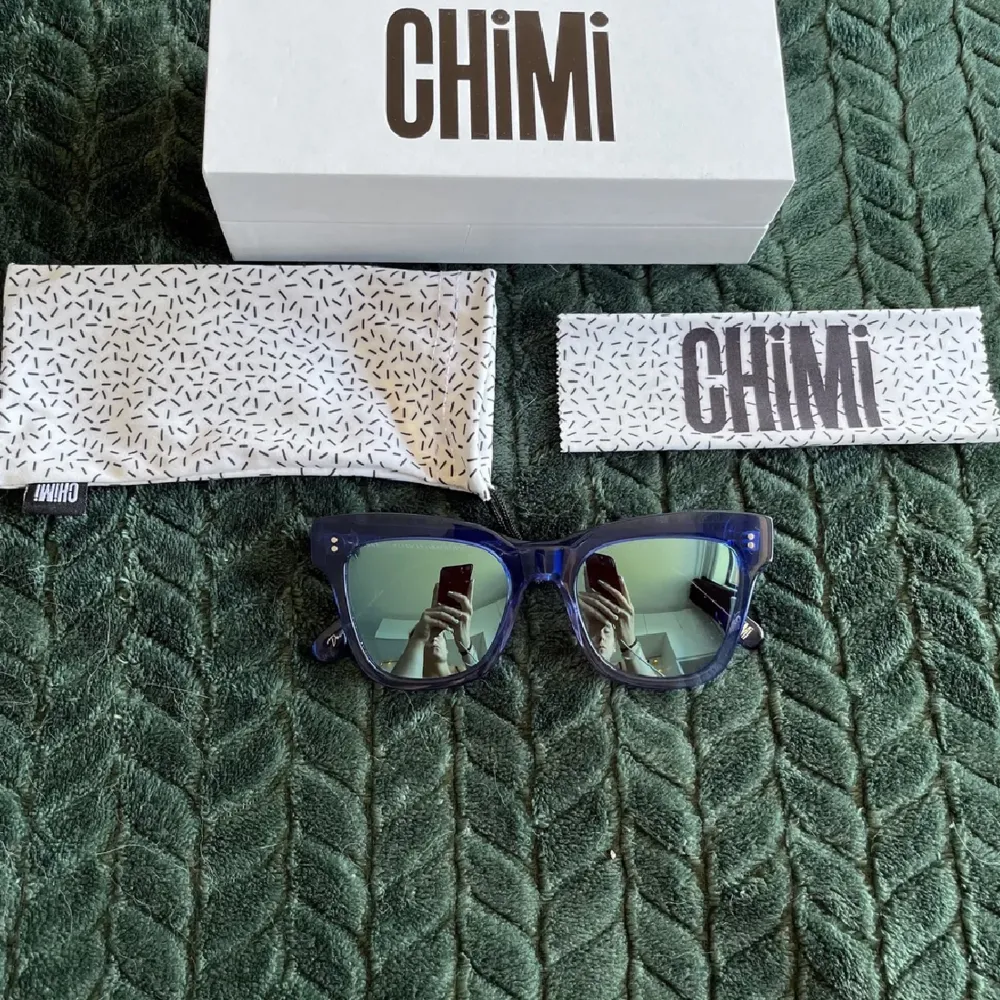 Chimi 005 acai, så fin blå färg! Säljs inte längre i butik 🫶🏼 . Accessoarer.