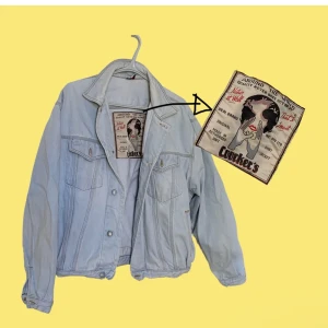 Vintage jeansjacka oversized unisex  - Underbar unisex vintagejacka från Coocker’s i M, sitter som en L/XL. Stor i ärmarna m.m. (skall sitta oversize) och superskön och cool! Jag har endast använt den två gånger efter att jag köpte den på en vintage-marknad för några år sedan. 