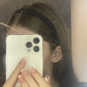 Diadem  - Diadem från Gina💞 säljer för 30kr