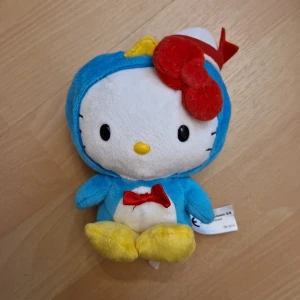 Hello Kitty gosedjur - Jättegulligt Hello Kitty gosedjur, som nytt! 🎀