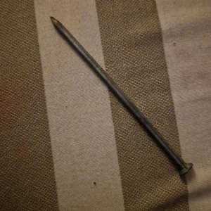 Spikar - 2 spikar för 50 Kan kolla sorleken när någon frågar o skriver 