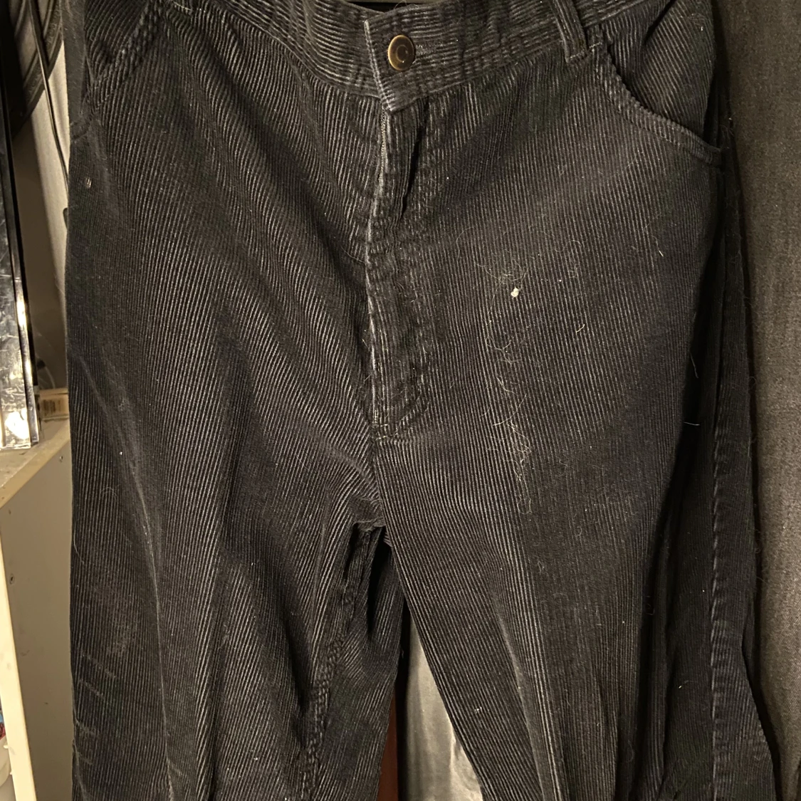 Ribbade byxor svarta