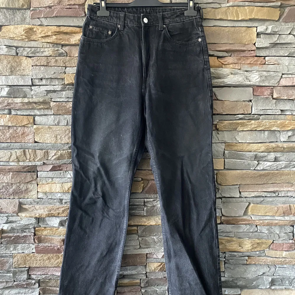 Weekday Jeans, Modell: Rowe. Jeans & Byxor.
