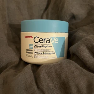 Cerave - Säljer denna då den irriterar min hy! Endast använd 2 gånger! ❤️❤️