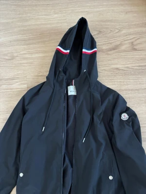 Monclizzy windbreaker - Topp kvalité Monclizzzzyyy pris kan diskuteras 