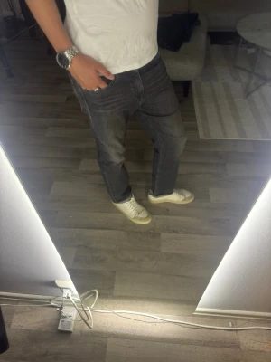 Replay jeans, straight - Replay jeans med riktigt fin wash och fades. Storlek: 30/31. Kvalité: 9/10. Pris kan diskuteras.