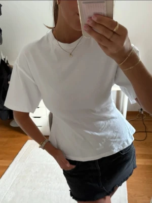 Cool t-shirt - Använd 1 gång🫰
