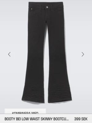 Svarta jeans Cheap Monday - Jättefina jeans från Cheap Monday I strorlek 24/30 som inte längre kommer till användning🩷