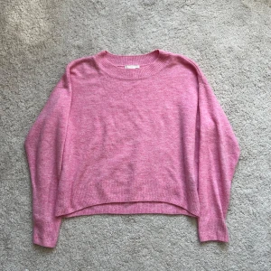Rosa stickad - Stickad tröja från hm! Skriv om ni har frågor