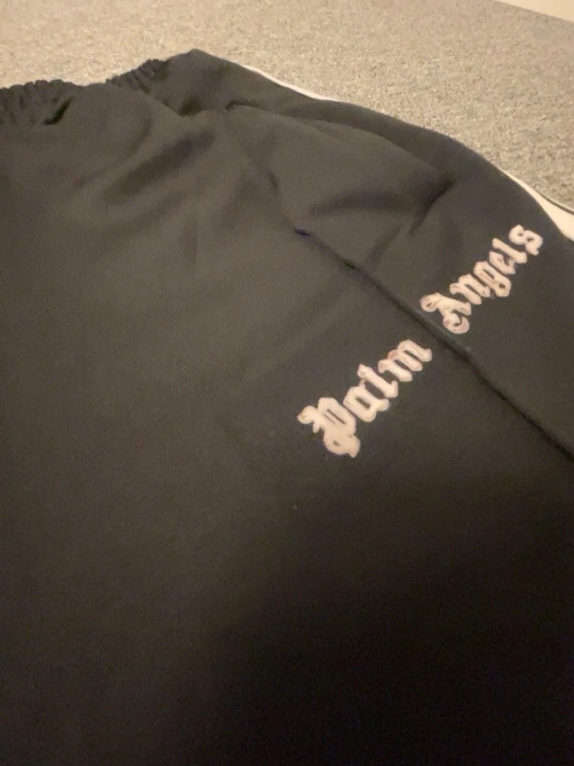 Palm Angels svarta shorts med vita ränder - 1