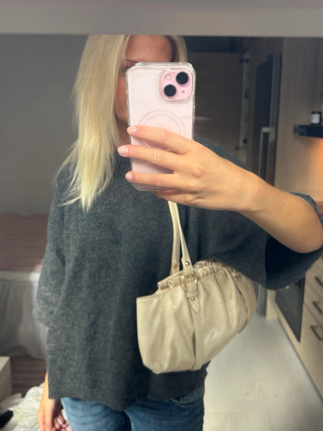 Beige axelremsväska  - 5