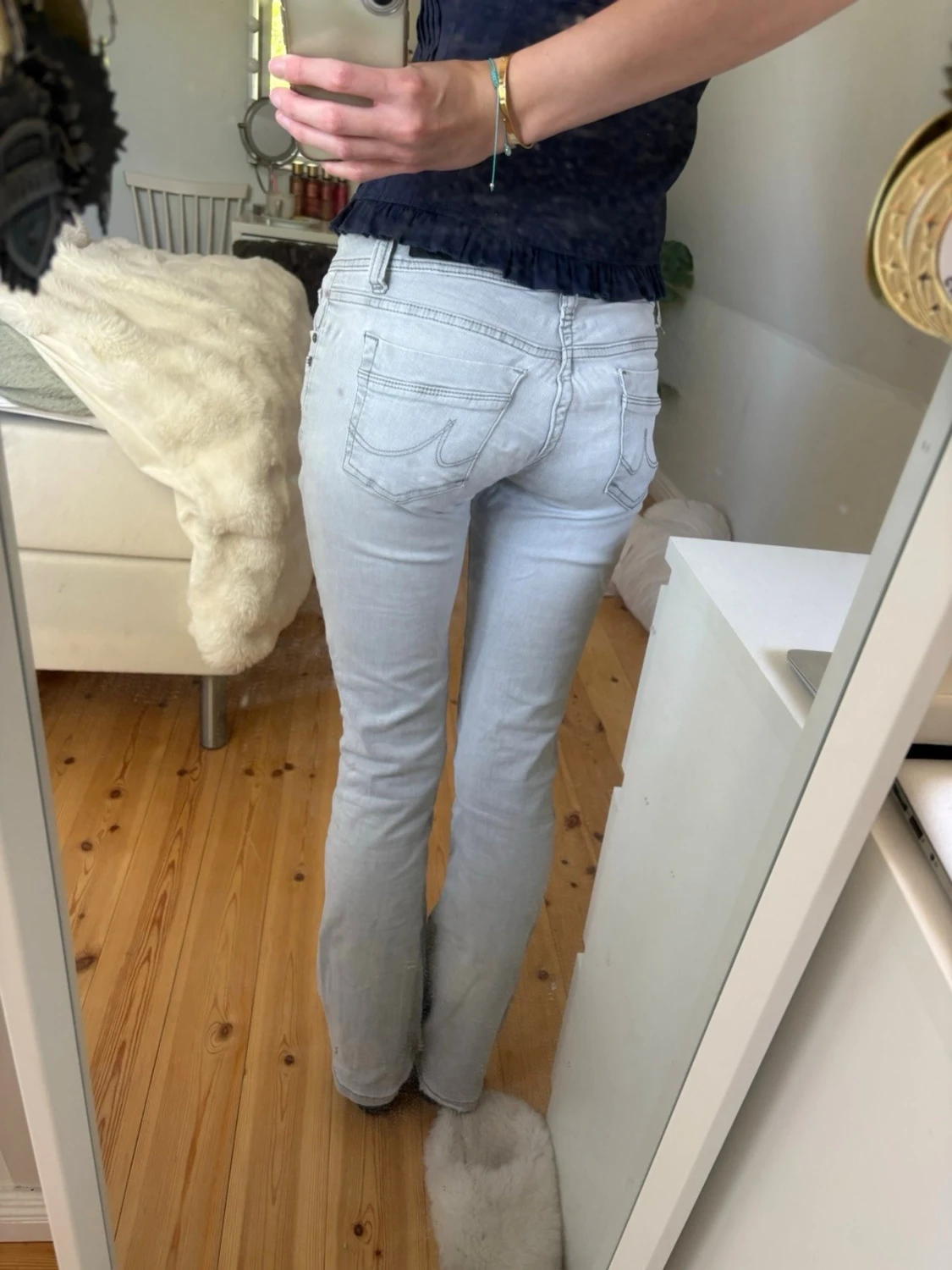 Ljusgrå bootcut jeans - 1