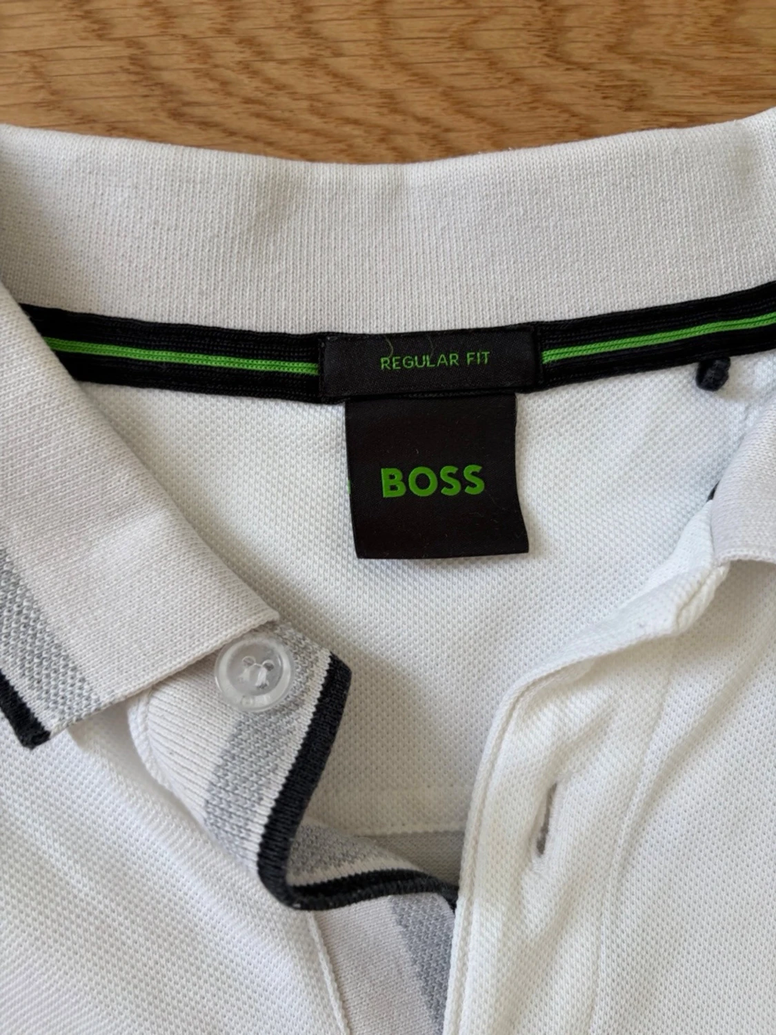 Vit pikétröja från BOSS - 1