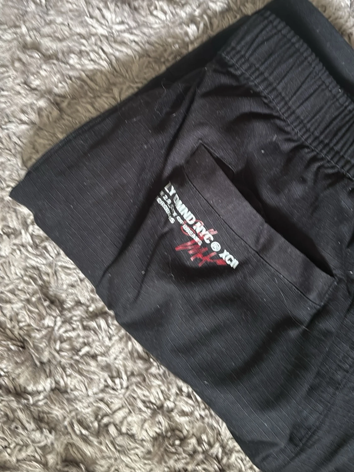 Svarta cargo shorts Supply & Demand - 2