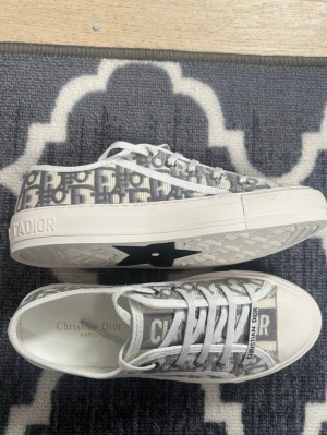 Grå dior skor dam - -