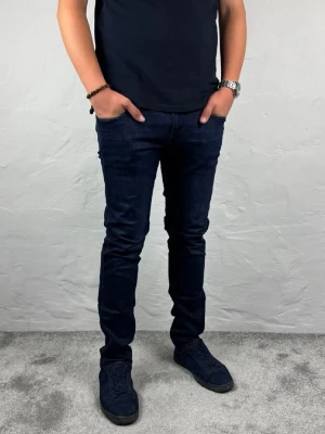 Replay jeans  - Ett par riktigt snygga jeans från Replay i storlek W31 L32 i modellen Anbbas