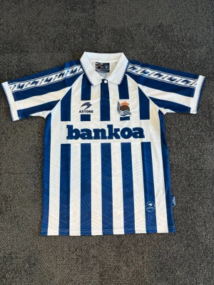 Real Sociedad 1994/1995 Jersey - Real Sociedad San Sebastian  1994/1995 Home jersey Astore Size S (works like an M) New