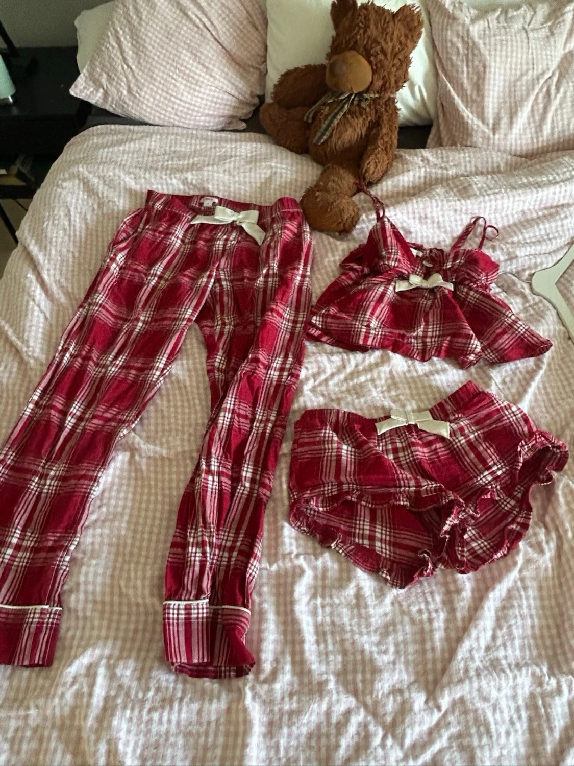 Röd- och vitrutiga pyjamas-set - 1