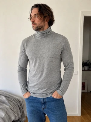 Polo tröja - uniqlo polotröja ljusgrå långärmad