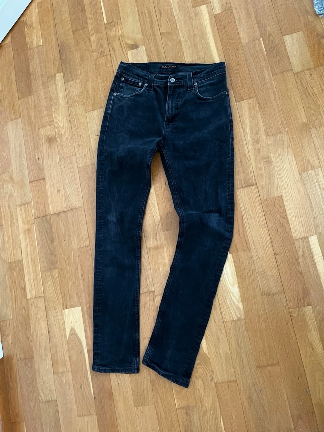 Svarta slim fit jeans