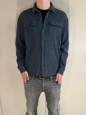 Massimo Dutti Overshirt - Storlek: M || Skick: Mycket bra || Nypris: Ca 1499kr || Liknande produkter på profilen 🎉