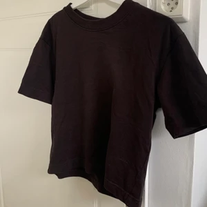 Tshirt - Basic tshirt från Gina Tricot☺️