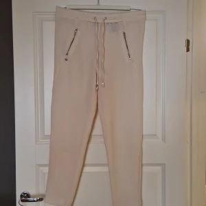 Byxor - Benvita, nyskick 