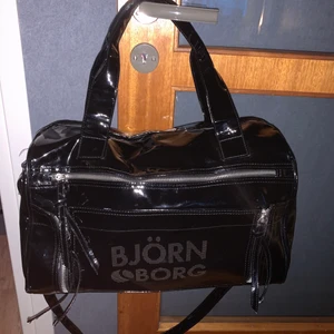 Björn Borg Väska - En björn borg duffelbag i topp skick! Har aldrig använt den utan den har bara legat i min garderob.