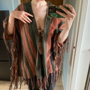 Kofta - Jättefin varm kofta!! Används inte av mig. Möts i Stockholm eller skickar mot fraktkostnad <3